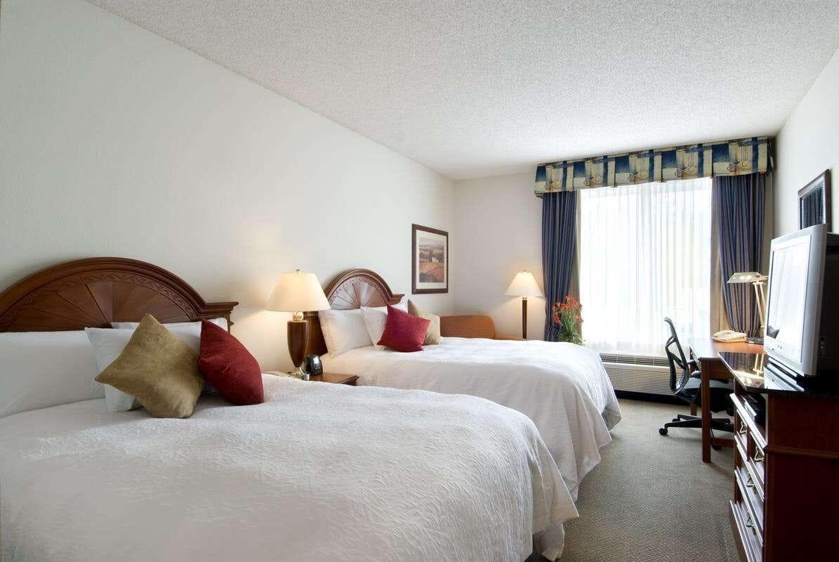 Hilton Garden Inn Tulsa Airport Phòng bức ảnh