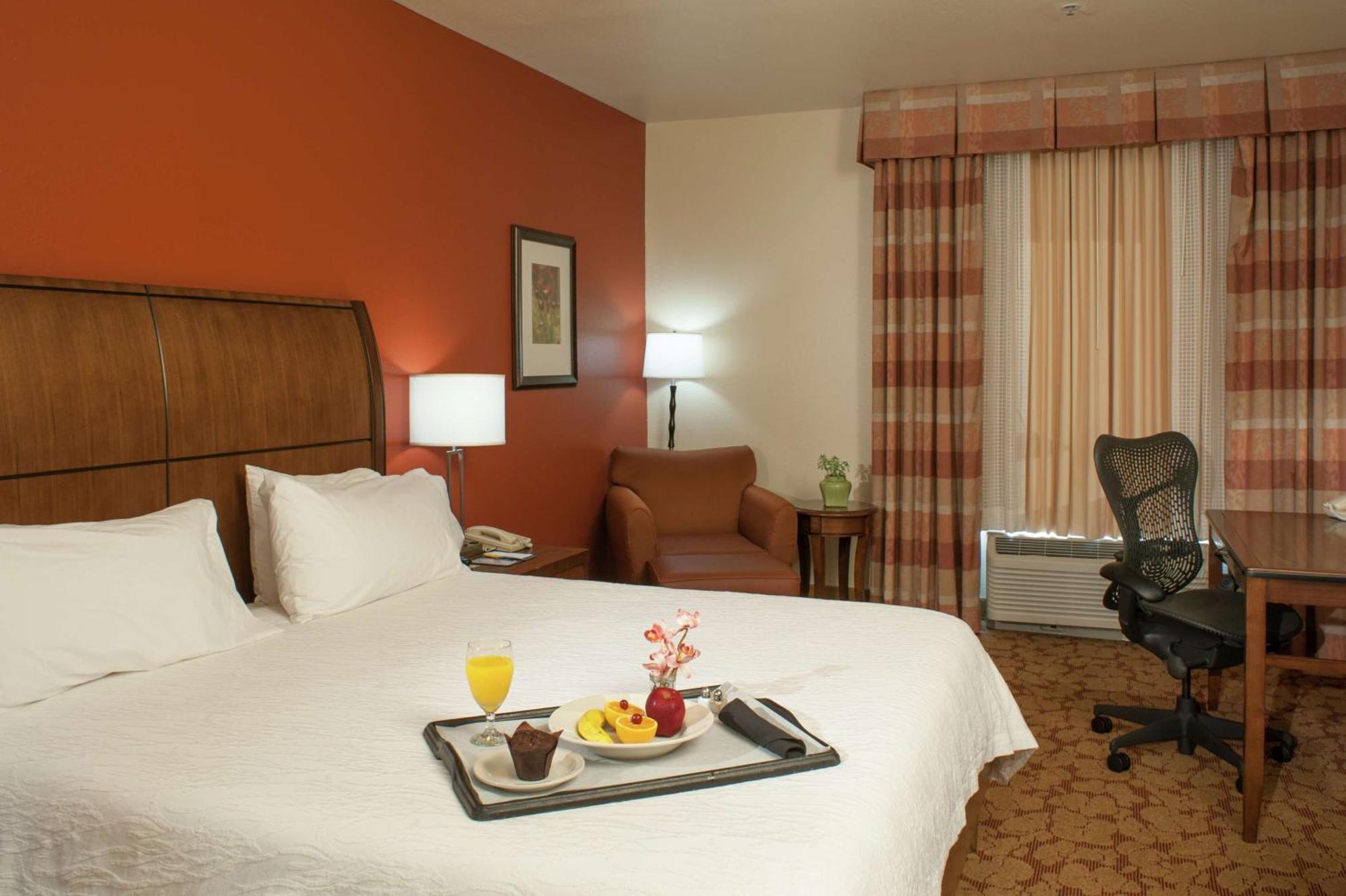 Hilton Garden Inn Tulsa Airport Ngoại thất bức ảnh