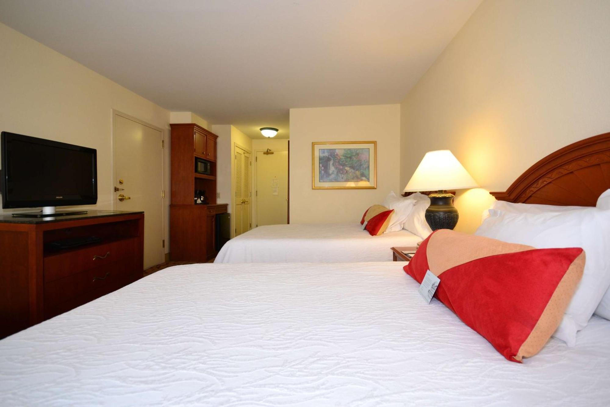 Hilton Garden Inn Tulsa Airport Ngoại thất bức ảnh