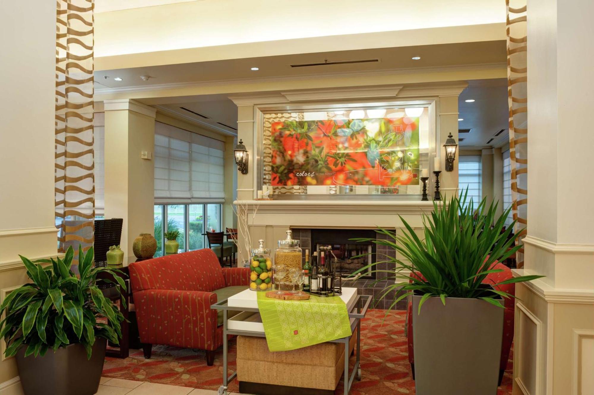 Hilton Garden Inn Tulsa Airport Ngoại thất bức ảnh
