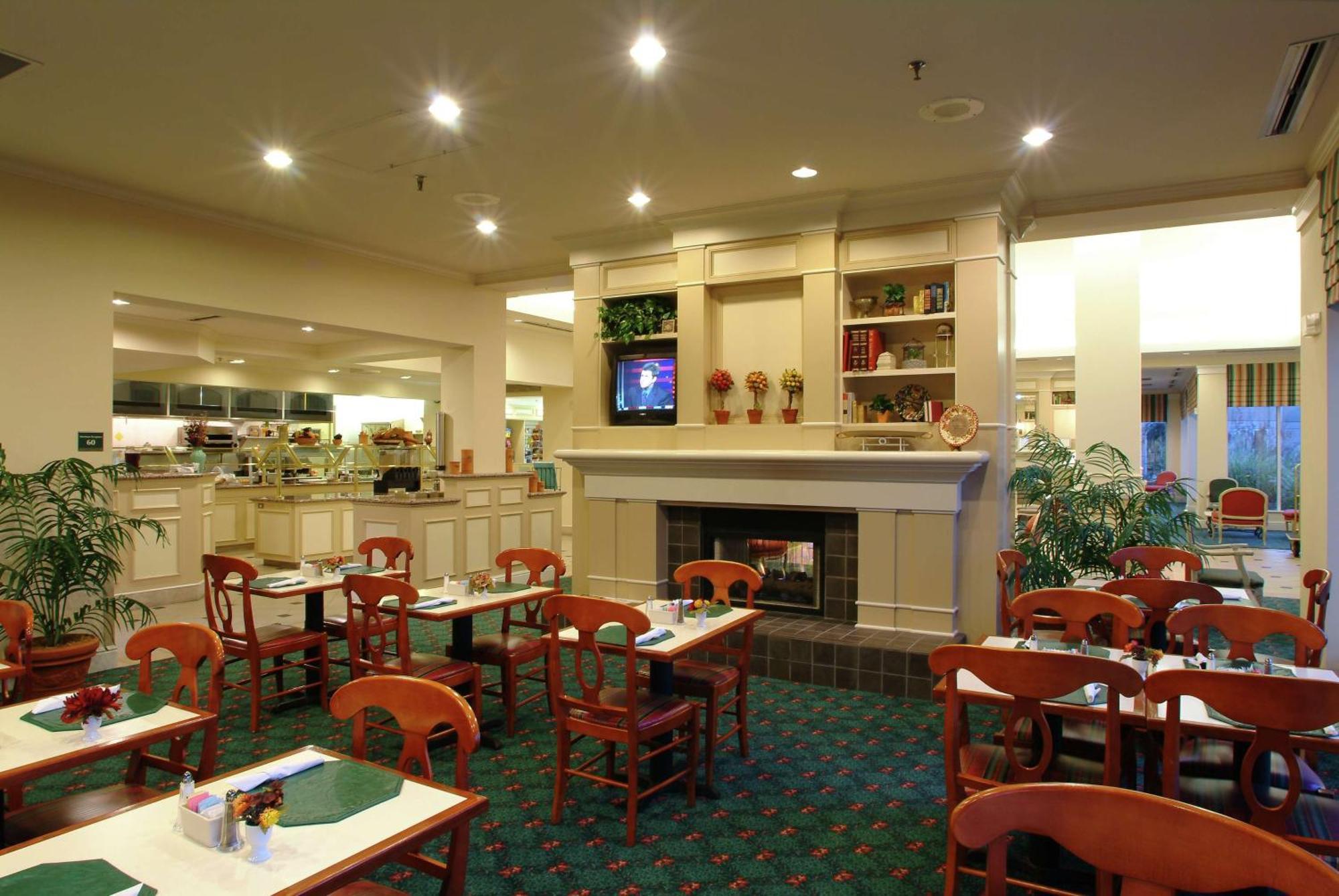 Hilton Garden Inn Tulsa Airport Ngoại thất bức ảnh