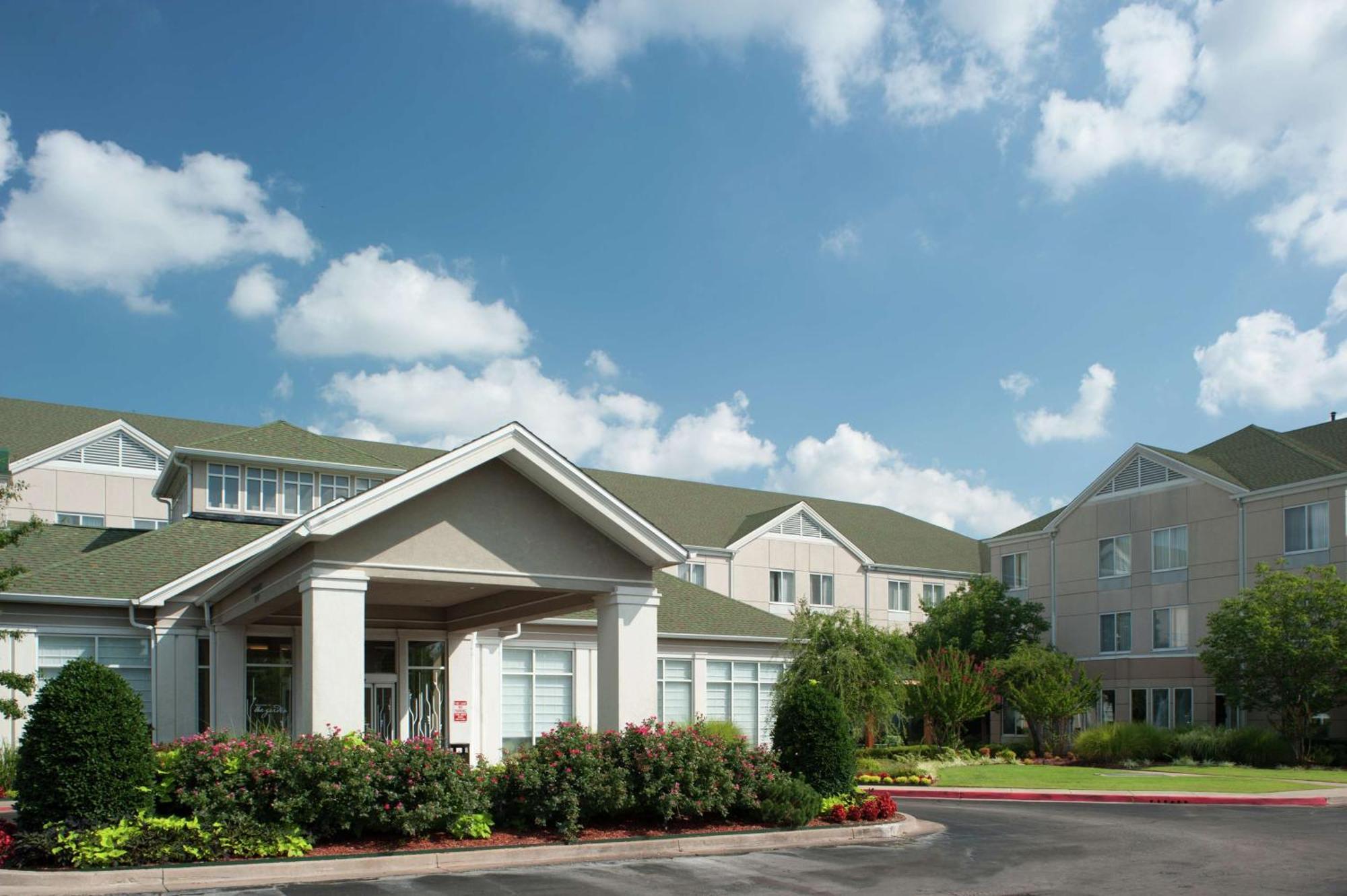 Hilton Garden Inn Tulsa Airport Ngoại thất bức ảnh