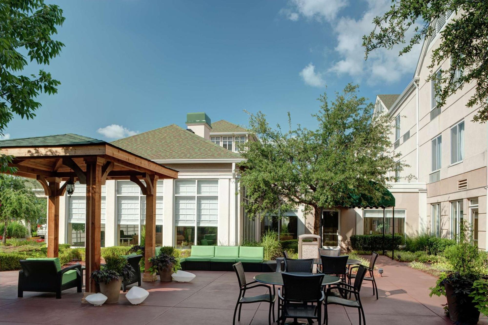 Hilton Garden Inn Tulsa Airport Ngoại thất bức ảnh