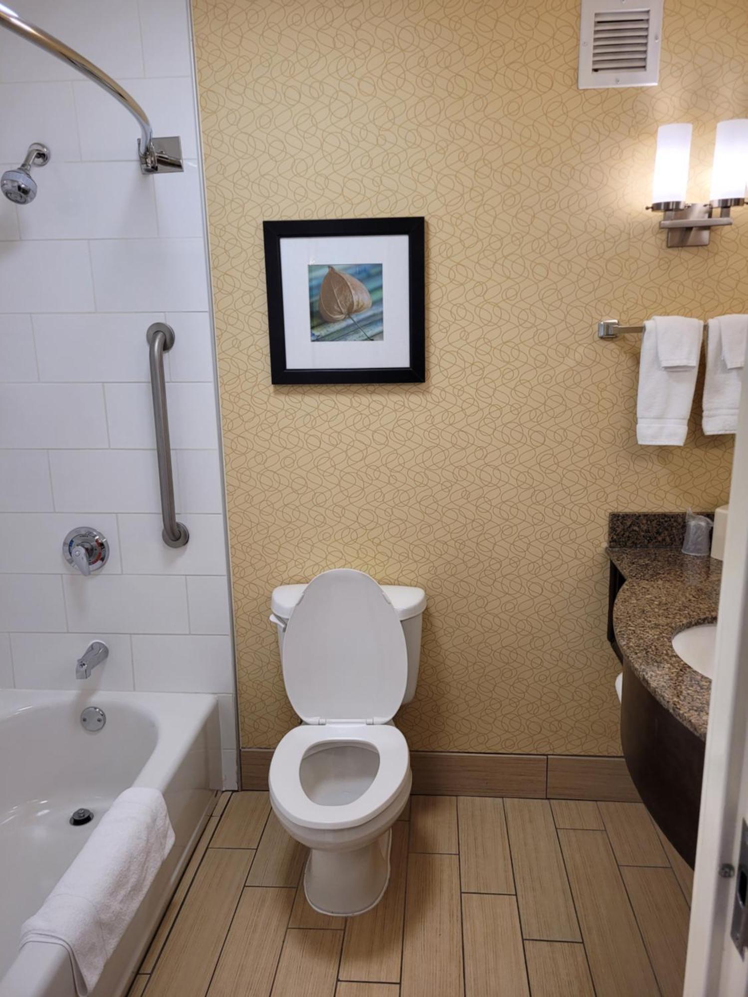Hilton Garden Inn Tulsa Airport Ngoại thất bức ảnh