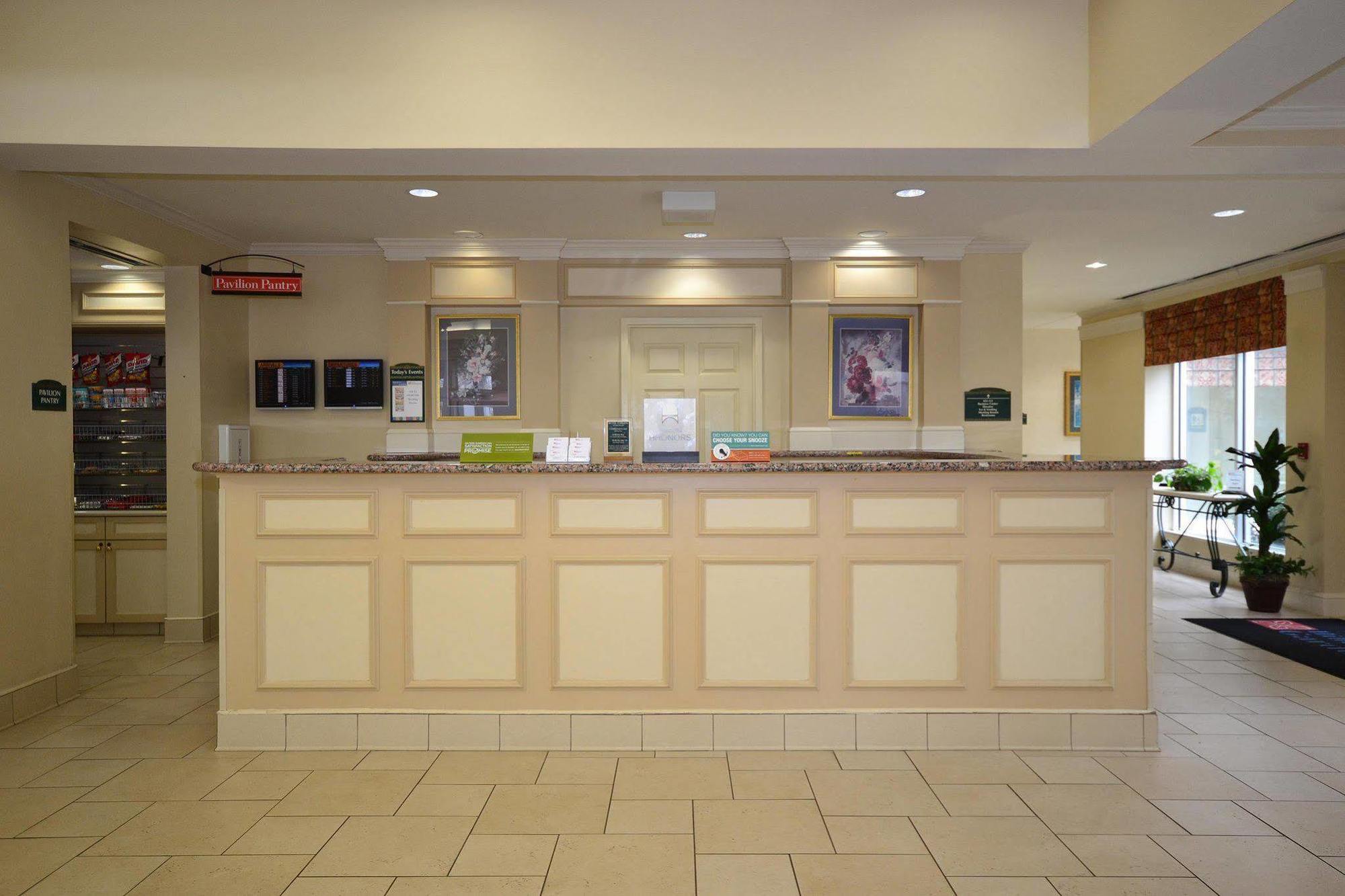 Hilton Garden Inn Tulsa Airport Ngoại thất bức ảnh